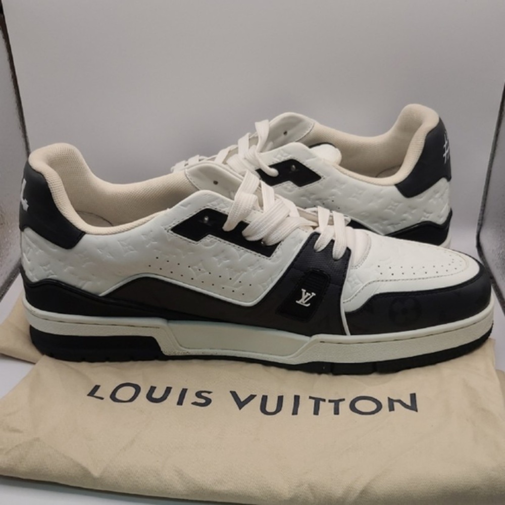 Louis Vuitton Signature Black White LV Sneakers